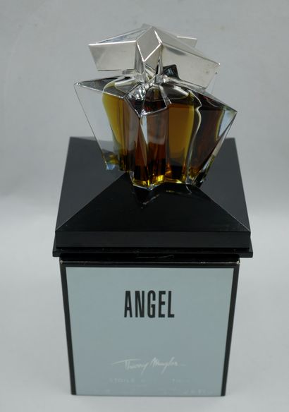 null THIERRY MUGLER " Angel "

Toilet water bottle, PDO, containing 75mL. Collection...