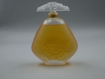 null Lalique France. Jasmine. Original sealed perfume crystal bottle. Flower decoration...