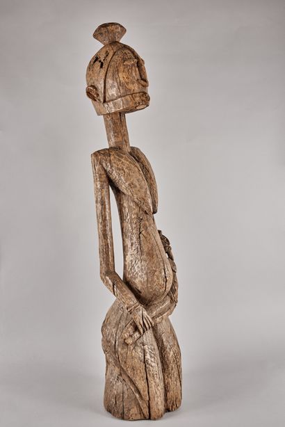 null AFRIQUE DE L'EST DJORAI - Sculpture en bois naturel représentant une femme et...