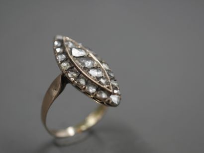 null Bague marquise en or jaune 14k et argent ornée de diamants taille rose et tailles...