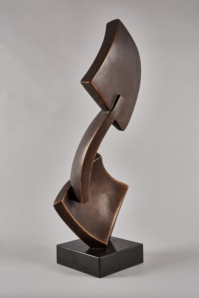 null Ecole cubiste XXè - Sculpture en composition en forme de trois figures géométriques...