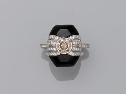 null Art Deco style ring in 18k white gold set with a 1ct diamond in the centre set...
