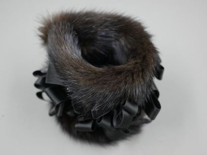 null Isabelle CANOVA - Mink cuff bracelet topped with a black silk ribbon and pearls...