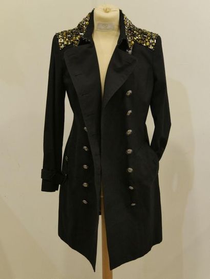 null BURBERRY - Trench noir orné sur les épaules et le col de strass en dégradé de...