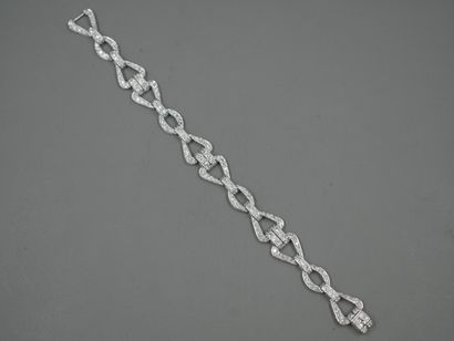 null Bracelet souple en platine les mailles à motifs géométriques pavés de diamants...