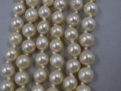  Collier de trois rangs de perles de cultures japonaises en chute - Fermoir argent...