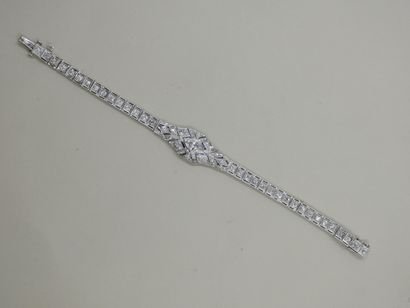null Bracelet Art Déco en platine et or gris 18k à décor géométrique articulé et...