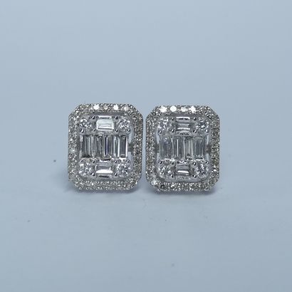 null Pair of square openwork earrings topped with baguette-cut diamonds surrounded...