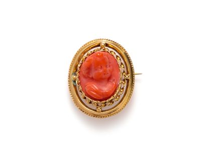null 18k yellow gold openwork brooch with a cameo representing a putto - Openwork...