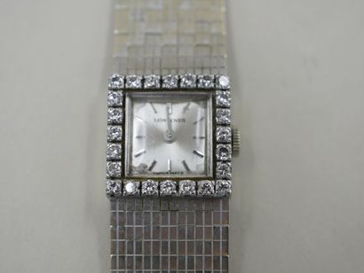 null LONGINES - Ladies' watch in 18k white gold - The square case, the bezel set...