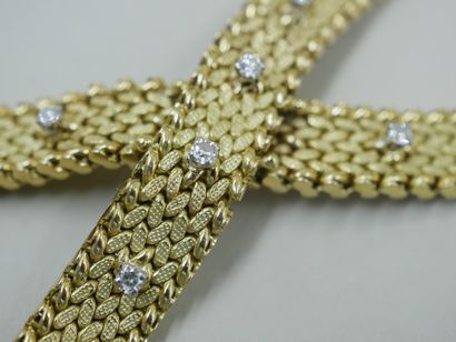 null Collier cravate en or jaune tressé 18k agrémenté de diamants - PB : 51,20gr...