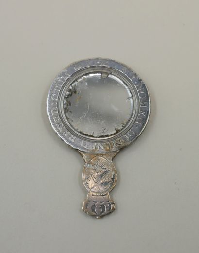  BOIN -TABURET - Miroir à main façonné sur une pièce en argent ancienne - Signé -...