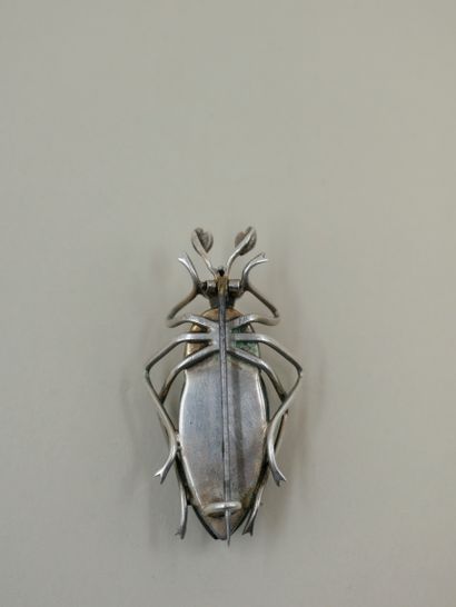 null Silver beetle brooch with a labradorite - The eyes in ruby cabochons - The neck...