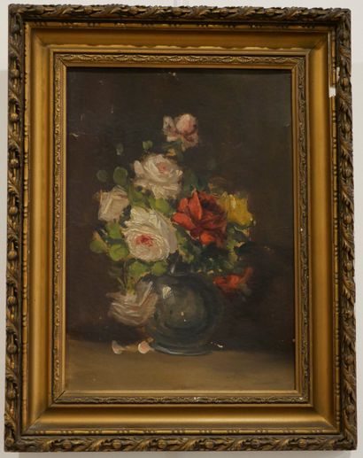 null Ecole française XIXe - Bouquet de roses - Huile sur toile - Trace de signature...