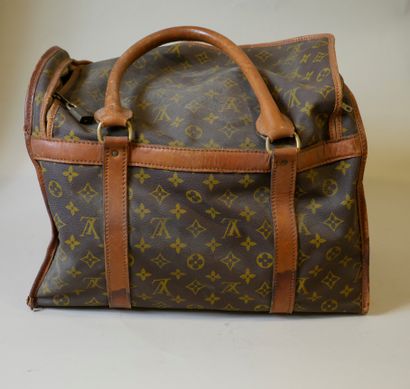 null NON VENU. Sac en cuir portant le monogramme de Louis VUITON - Vintage - En ...