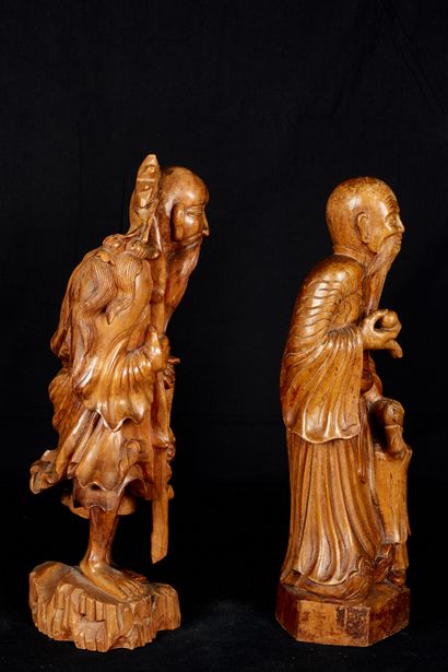 null Chine, XIXème siècle. Deux divinités dont Shou Lao sculptées en bois. Haut :...