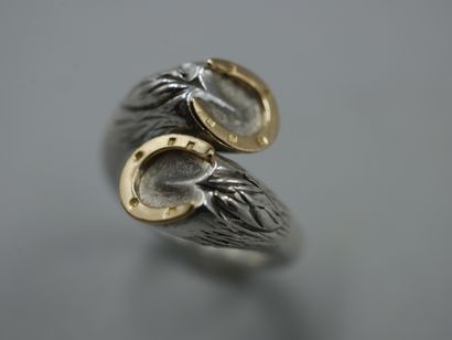 null GUCCI - Ring "Horseshoe" in silver and yellow gold - PB : 7,90gr - TDD 46