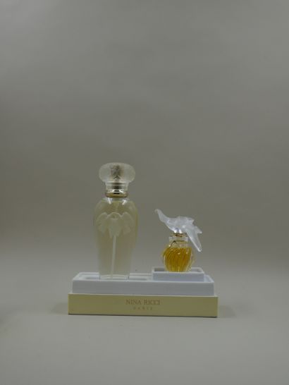 null NINA RICCI « L’air du temps »

Coffret contenant un atomiseur d’eau de toilette...