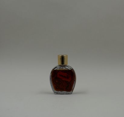 null MARCEL ROCHAS copy of the perfumer

Glass bottle with a rounded shape. This...