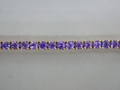 null Line bracelet in 18k pink gold with about 60 pink sapphires - PB : 11,36gr -...