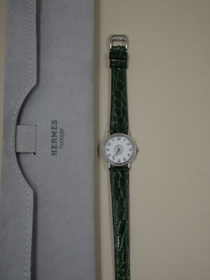 null HERMES Paris - Steel "Sellier" watch - White dial, Arabic numeral, date at 3...