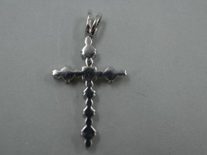 null Cross pendant in white gold with diamonds - PB : 2,20gr