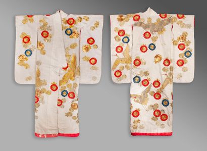 null 
VENDU AU PROFIT DE LA FONDATION BRIGITTE BARDOT. JAPON, XXème siècle. Kimono...