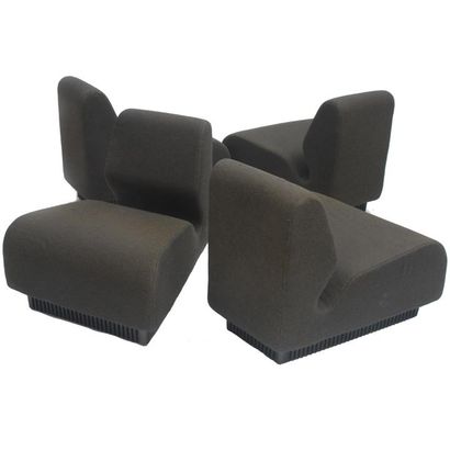 null Don CHADWICK (born in 1936), publisher Herman MILLER 1974. Four armchairs forming...