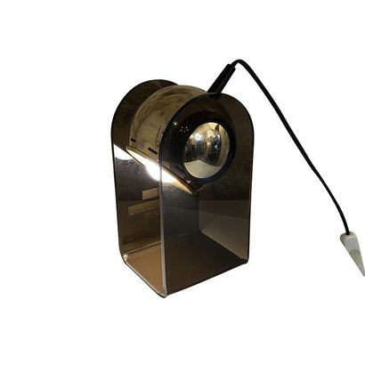 null Gino SARFATTI (1912 - 1985). Dans le goût de. Lampe rotative à poser en plexiglass...
