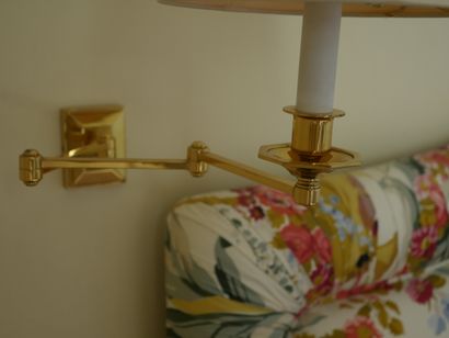 null Two pairs of sconces with articulated arms in brass. Modern work. Height 15cm,...