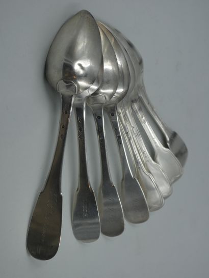  Lot including : 
- Four silver soup spoons 950/1000 net model. Vieillard hallmark...