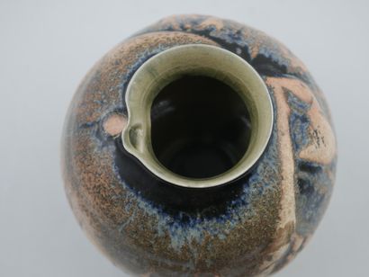 null LACHENAL Edmond (1855-1948), dans le goût de. Vase boule en céramique à émail...