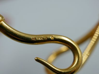 null HERMES Paris. Bracelet "Jumbo" , fermoir en métal doré. Long 17cm