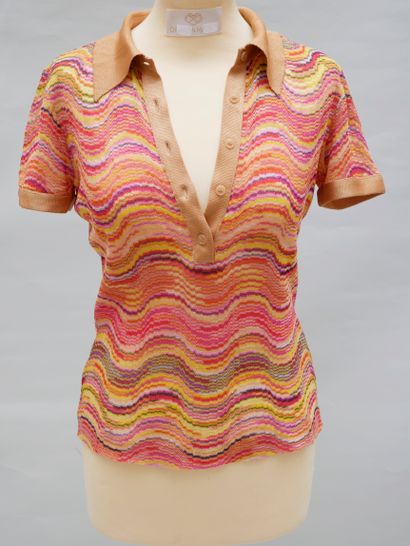 null MISSONI. Tee-shirt à rayures multicolores. T 38. (Bon état)