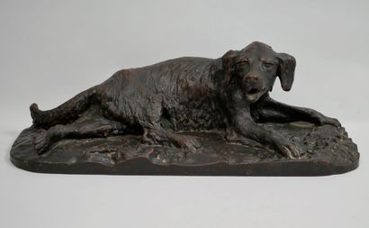 null Christophe FRATIN (1801-1864). Reclining dog in bronze with medal patina. Signed...