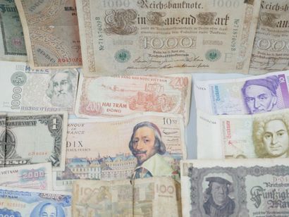 null Lot of banknotes : France and foreign countries ; Germany, Italy, Japan, Vietnam,...