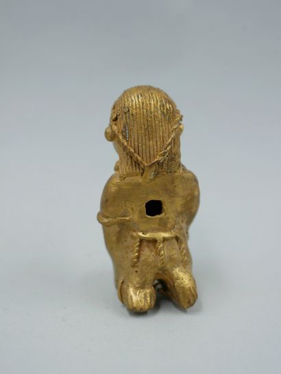 null Offering bearer 

kneeling holding a tray probably with gold nuggets. Rare testimony...