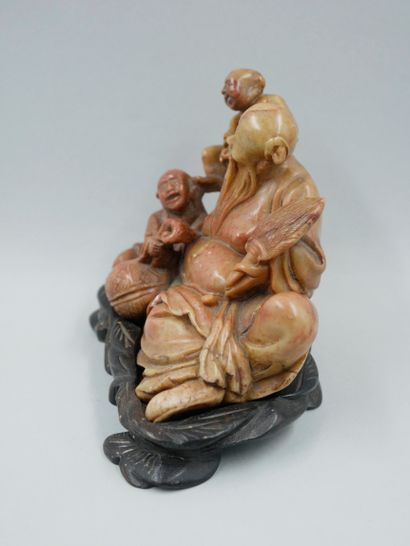 null Sage Zulao to children dispensing knowledge. Stone of Soushan. 19th c. 

China....