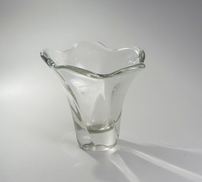 null DAUM. Crystal set including a swan neck lamp base, signed, 23cm high. Ten crystal...