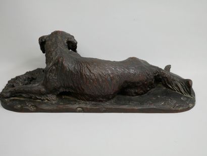 null Christophe FRATIN (1801-1864). Reclining dog in bronze with medal patina. Signed...
