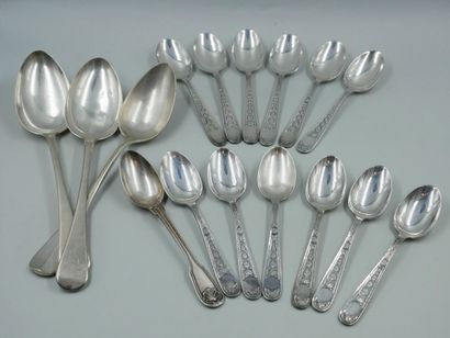 null CHRISTOFLE. Twelve silver plated coffee spoons in the Louis XIV style. One coffee...