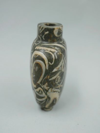 null Very beautiful snuff bottle. Marble with fossil remains called lumachelles of...