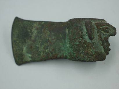 null Decorated with a human head.Vicus or Mochica period.Bronze or alloy. Width:...