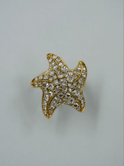 null Bague "Etoile de mer" en or jaune 18k pavée de diamants taille rose - TDD :...