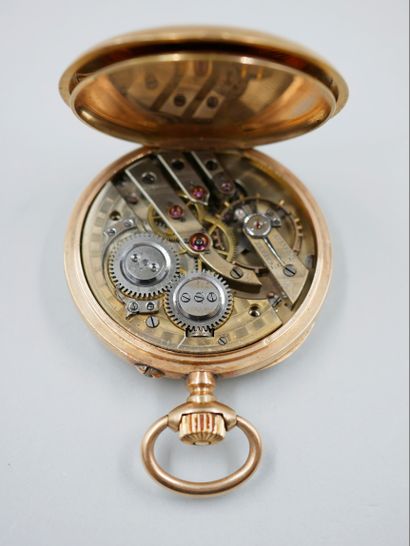 null Pocket watch in 18K yellow gold, white enamelled dial, Roman numerals for the...