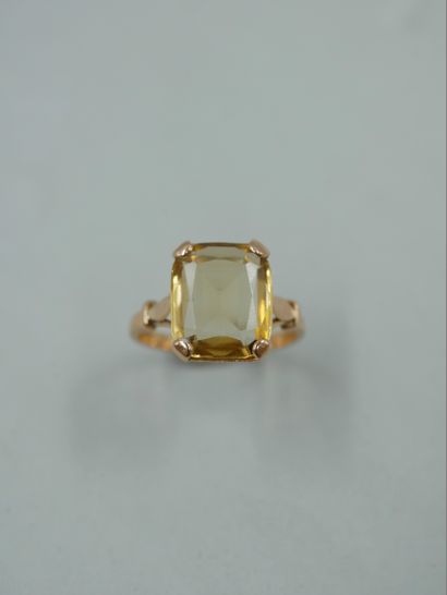 null 18k pink gold ring set with a rectangular citrine - TDD : 55 - PB : 4,29gr