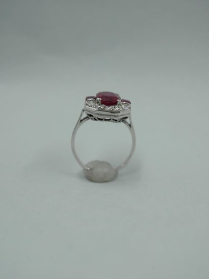 null Art Deco style ring in 18K white gold set with a ruby of about 2.50cts in a...
