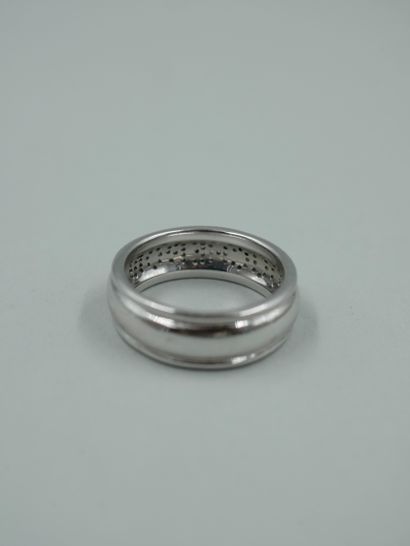 null BOUCHERON - 18k white gold ring engraved with the inscription "BOUCHERON", paved...