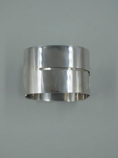 null DINH VAN. Silver cuff bracelet. Signed. 

Weight : 37,70gr