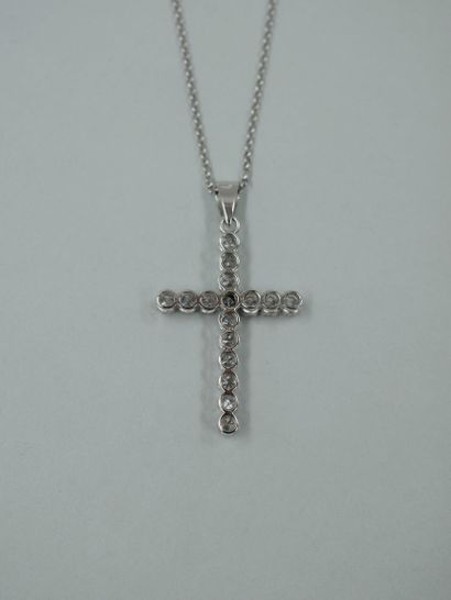 null Cross pendant in 18k white gold entirely paved with brilliant-cut diamonds -...